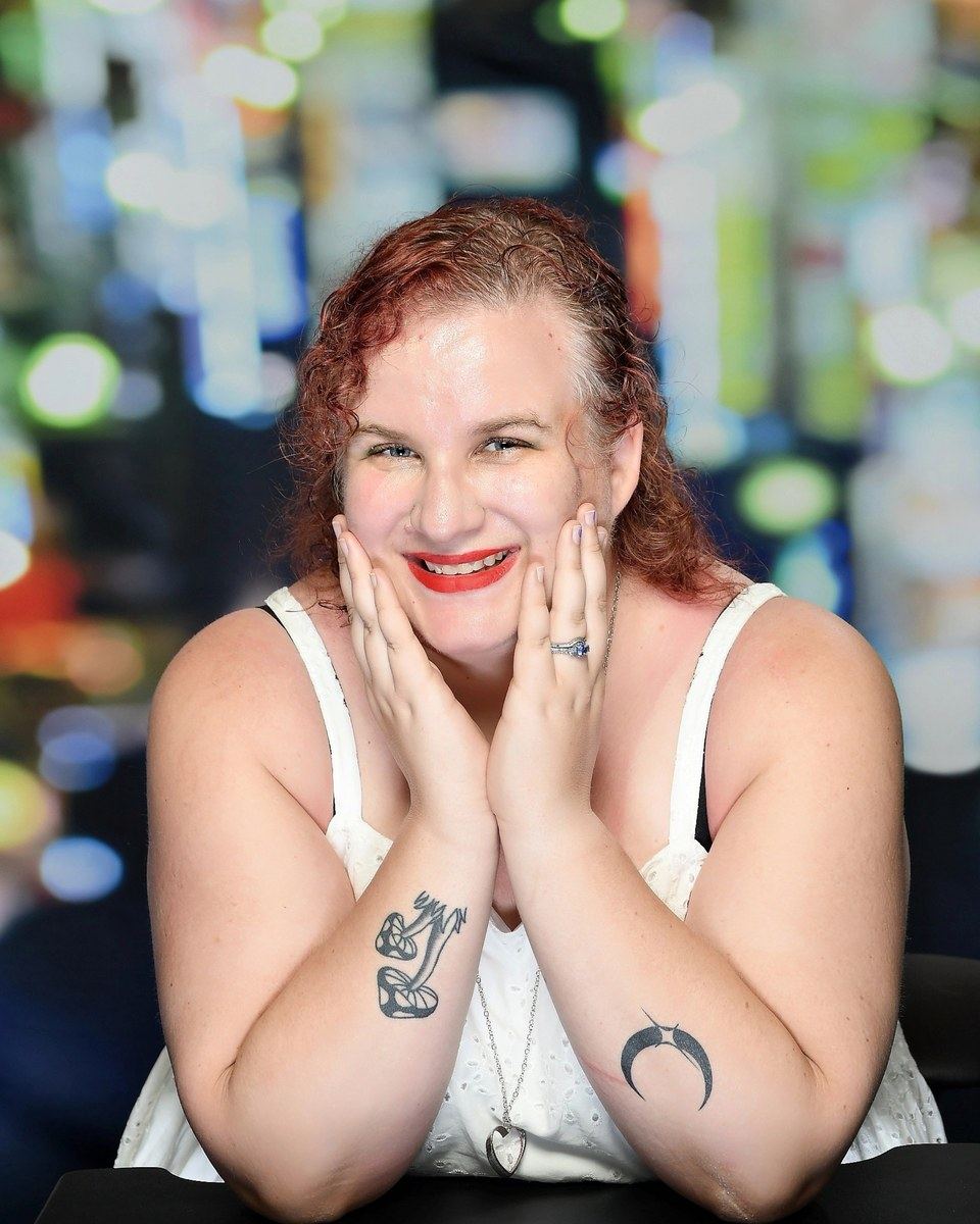 Robyn, artist and founder of RobynDe.